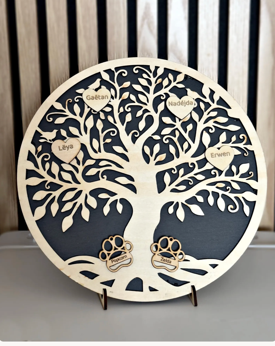 Arbre de vie personnalisé en bois – Prénoms famille & animaux