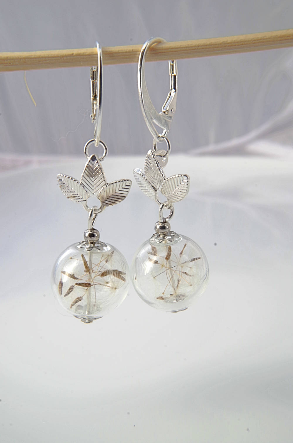 Dandelion seeds earrings Terrarium jewelry Flower earrings Mother's day gift grandma Botanical earrings Glas globe earrings Anniversary gift