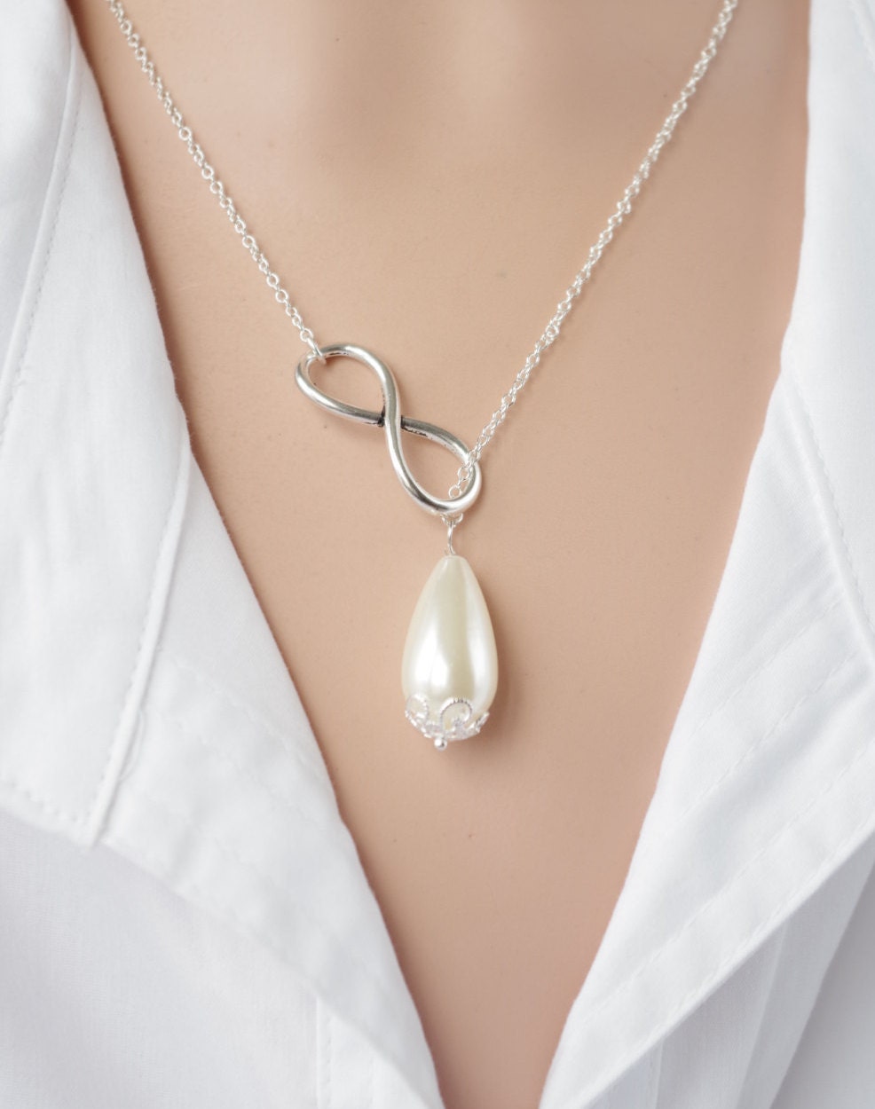 Water Pearl Lariat Necklace Infinity Jewelry Weddings gift Bridal Jewelry Gift for her silver necklace Christmas gift for mom