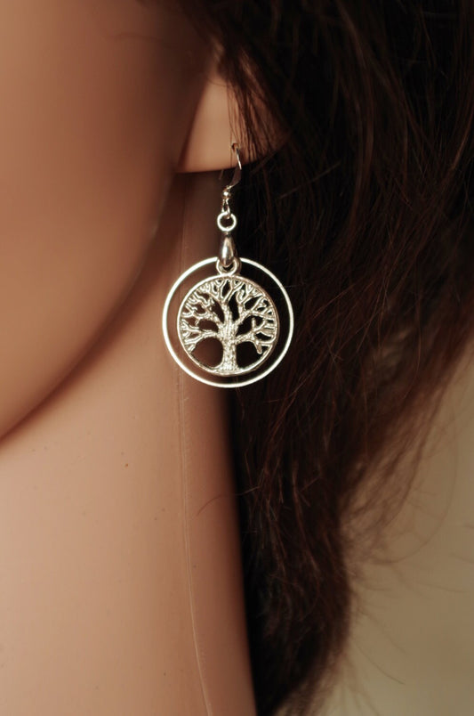Family Tree Earrings Circle of Life Dangle Earrings Simple Everyday Silver Tree Jewelry Symbolic Earrings Mothers day Gift