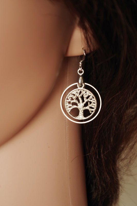 Family Tree Earrings Circle of Life Dangle Earrings Simple Everyday Silver Tree Jewelry Symbolic Earrings Mothers day Gift