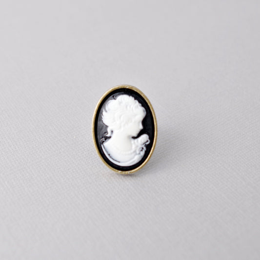 Bague camée dame victorienne – Bijou vintage noir et blanc, monture bronze réglable