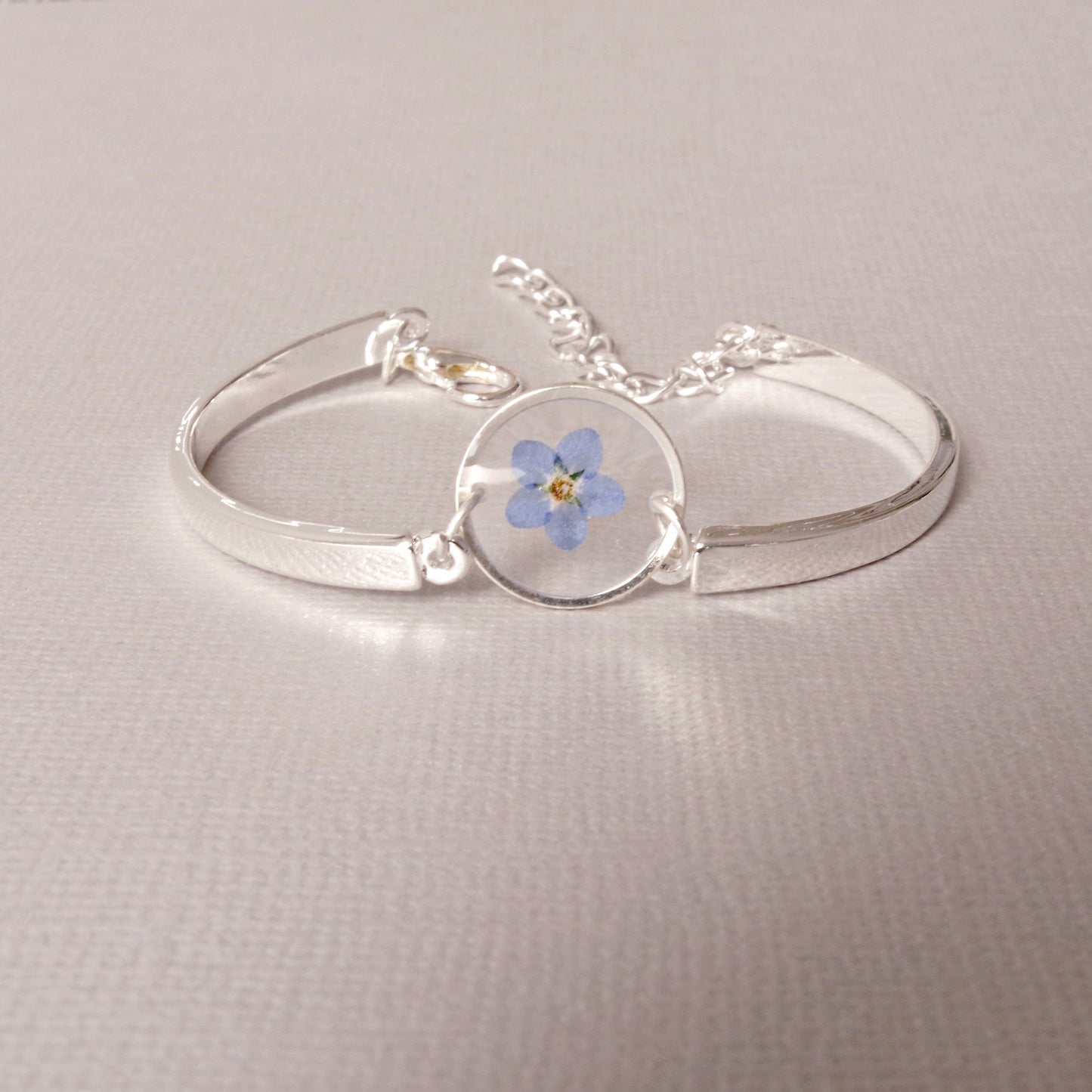 Blue Forget me not bracelet  Pressed flower jewelry  Real flower bracelet Bridesmaid Gift  Remembrance Gift  Natural Botanical
