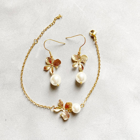 Orchids gold with Pearl Bracelet and Earrings for Bridesmaid Wedding Jewelry Set For Brides. Mother's gift for her