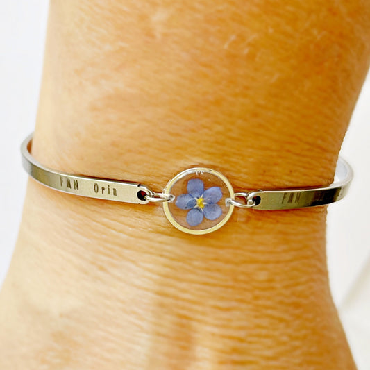 Personalized Name Bracelet with Blue Forget me not, Floral Engraved Jewelry ,Mom Bracelet , Bridesmaid Gift, Birthday Gift for Her
