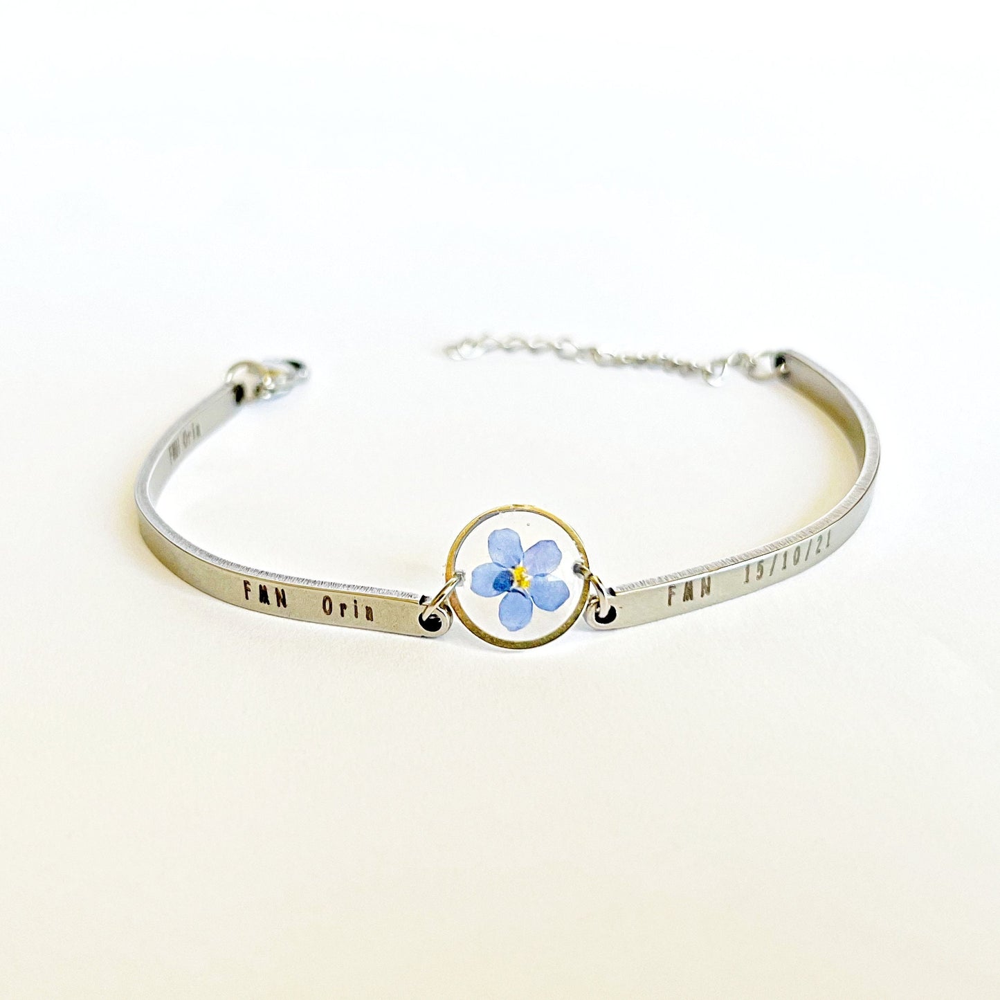 Personalized Name Bracelet with Blue Forget me not, Floral Engraved Jewelry ,Mom Bracelet , Bridesmaid Gift, Birthday Gift for Her