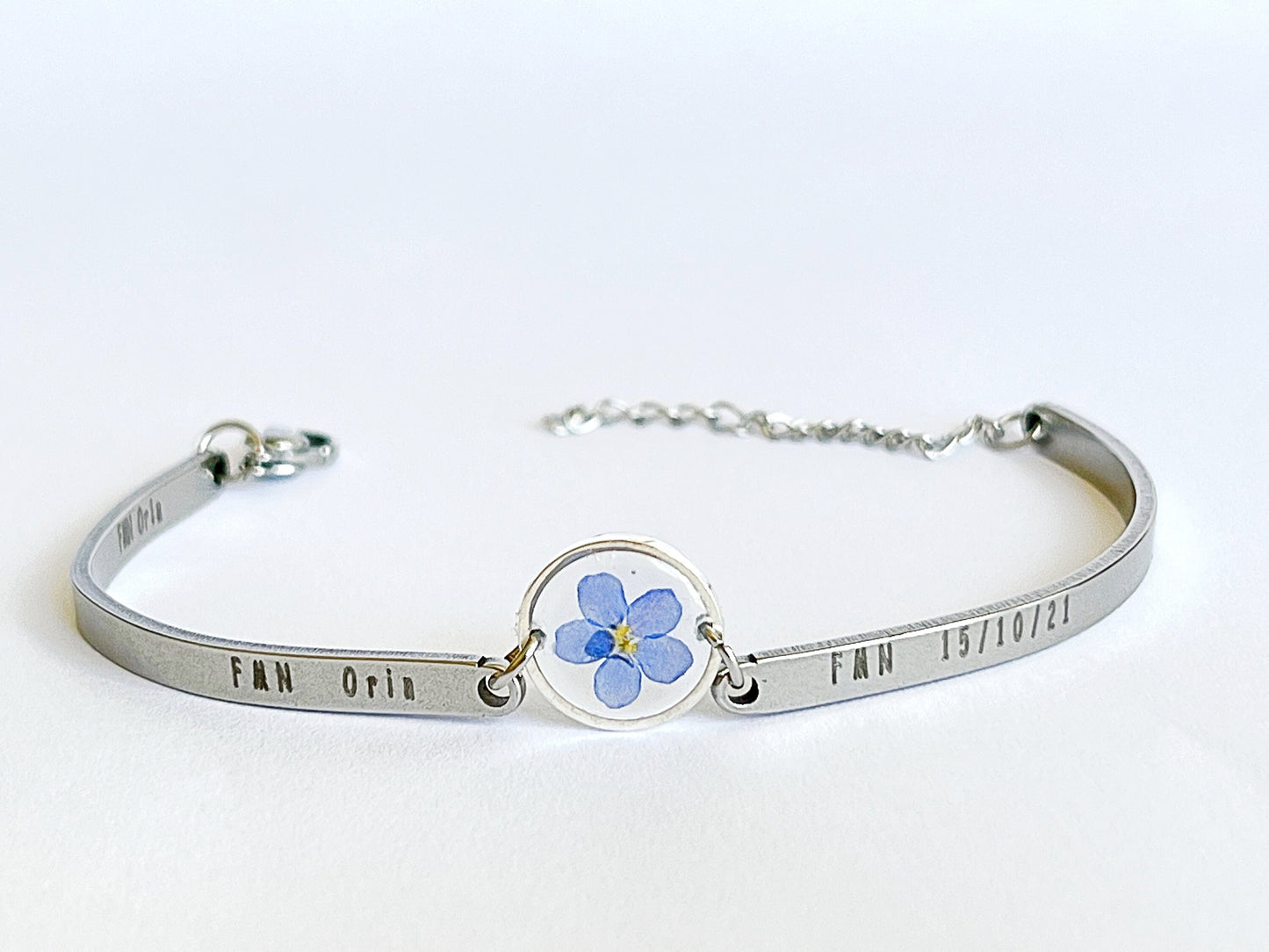 Personalized Name Bracelet with Blue Forget me not, Floral Engraved Jewelry ,Mom Bracelet , Bridesmaid Gift, Birthday Gift for Her