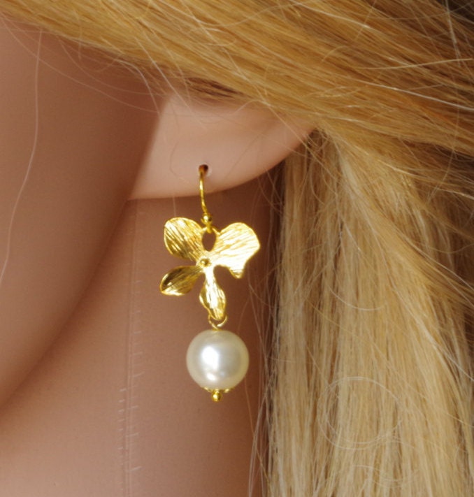 Gold orchid earrings with pearls. Flowers jewelry Bridal gift Wedding earrings Mothers day gift for women